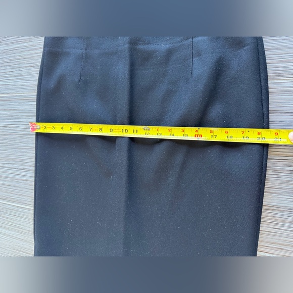 J. Crew Elegant Black Pencil Wool Lined  Skirt Size 12 NWOT PRICE IS FIRM - Picture 6 of 8